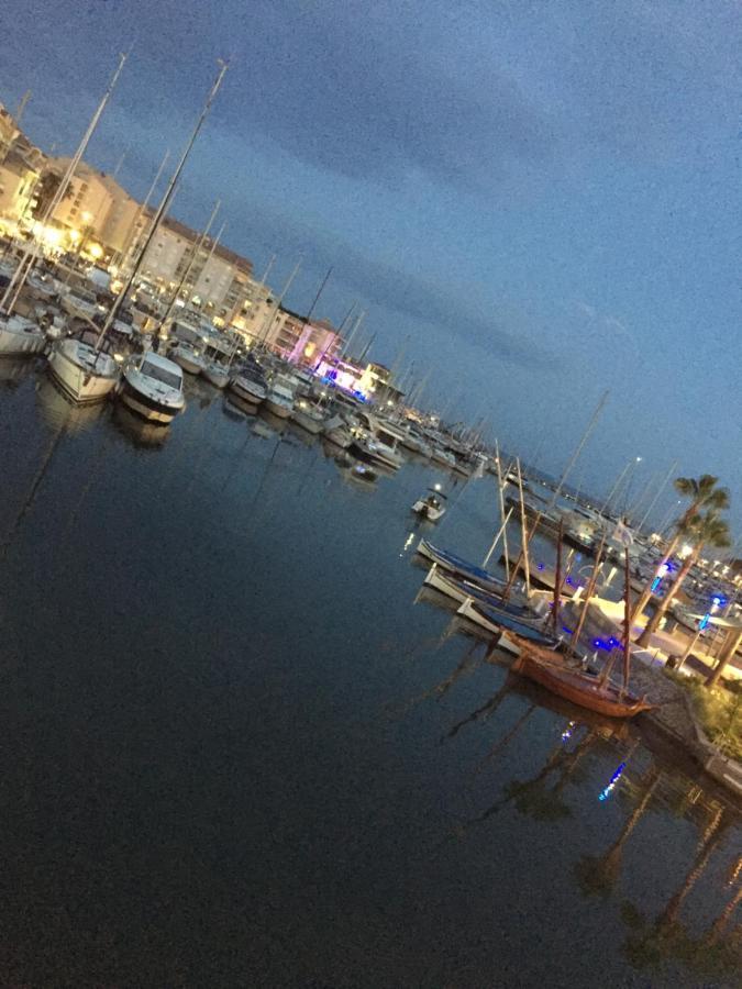 Merazur Fréjus Екстериор снимка